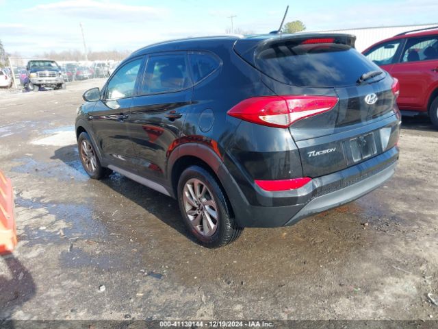 KM8J3CA4XHU583952 Hyundai TUCSON SE