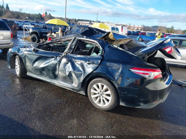 Toyota CAMRY LE 2018 4T1B11HK8JU090229 Image 3