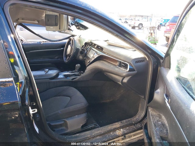 Toyota CAMRY LE 2018 4T1B11HK8JU090229 Image 5