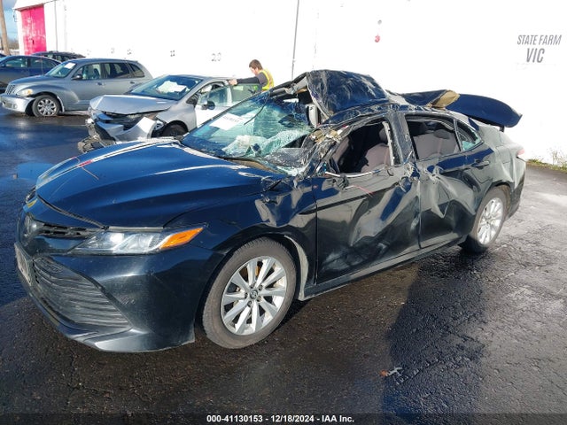 Toyota CAMRY LE 2018 4T1B11HK8JU090229 Image 6