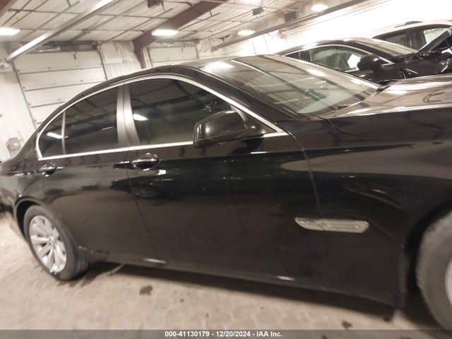 41130179 :رقم المزاد ، WBAKC6C5XBC394521 vin ، 2011 Bmw 750i Xdrive مزاد بيع