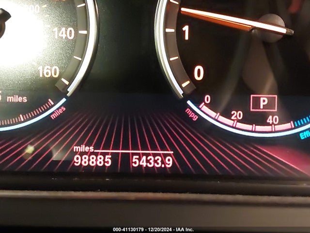 41130179 :رقم المزاد ، WBAKC6C5XBC394521 vin ، 2011 Bmw 750i Xdrive مزاد بيع