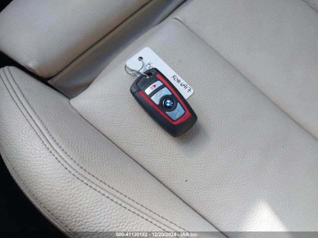 WBA8B9C33HK885573 BMW 330I