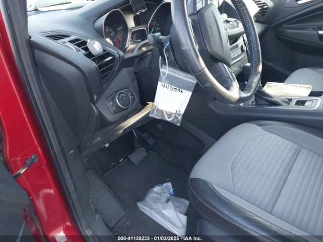 1FMCU0JD5HUA94654 Ford Escape Titanium