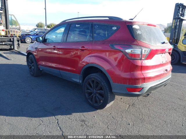 1FMCU0JD5HUA94654 Ford Escape Titanium