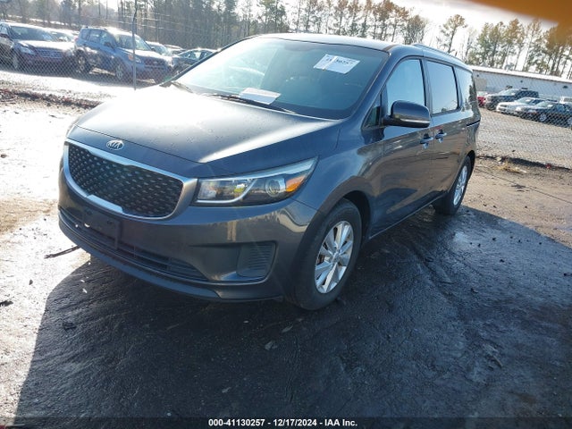 KIA SEDONA LX 2016 KNDMB5C17G6132497 Image 2