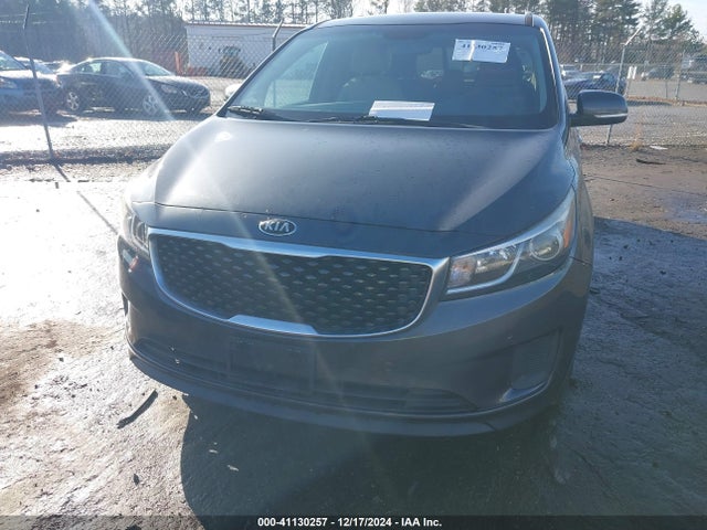 KIA SEDONA LX 2016 KNDMB5C17G6132497 Image 6
