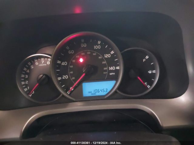 2T3BFREV8GW411233 Toyota RAV4 LE