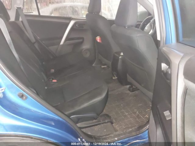 2T3BFREV8GW411233 Toyota RAV4 LE