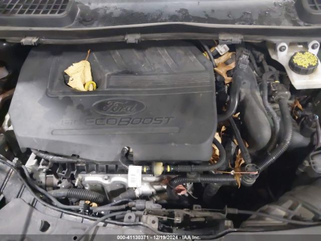 1FMCU0HD5JUB22366 Ford ESCAPE SEL
