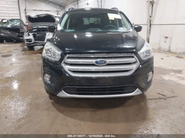 1FMCU0HD5JUB22366 Ford ESCAPE SEL