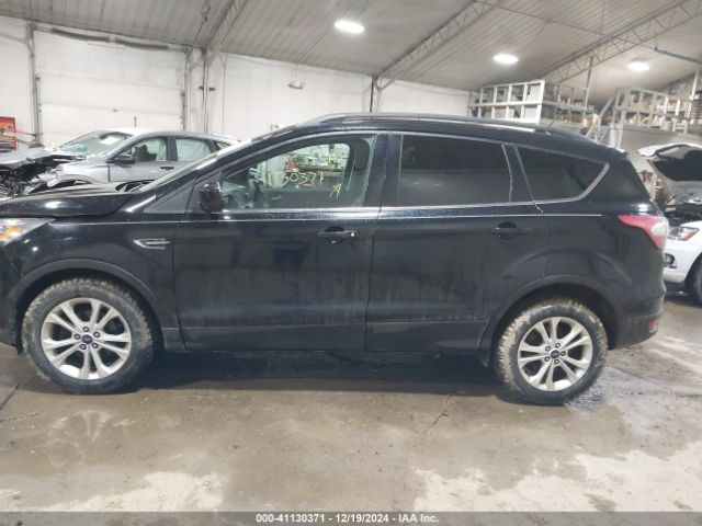 1FMCU0HD5JUB22366 Ford ESCAPE SEL