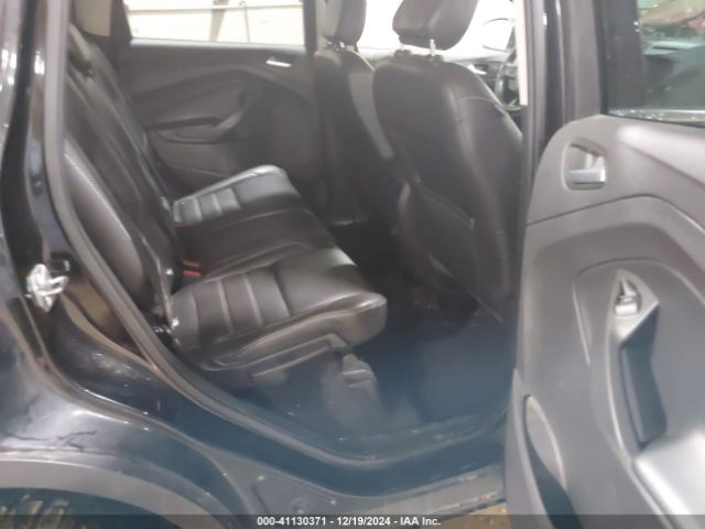 1FMCU0HD5JUB22366 Ford ESCAPE SEL