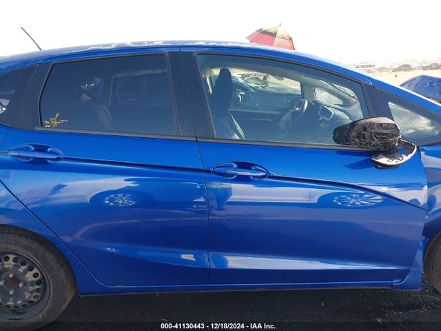 Honda FIT LX 2017 JHMGK5H59HS020879 Image 13