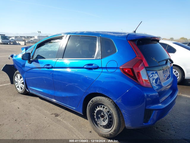 Honda FIT LX 2017 JHMGK5H59HS020879 Image 3