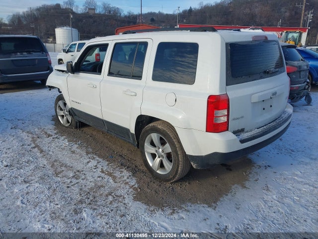 Jeep Patriot Latitude 2014 1C4NJRFB1ED627743 Image 3