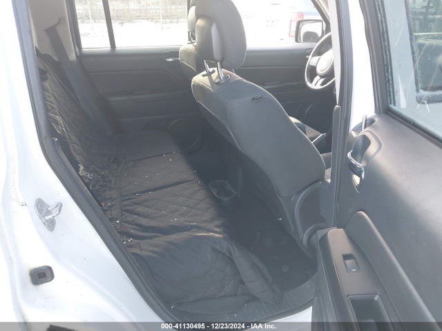 Jeep Patriot Latitude 2014 1C4NJRFB1ED627743 Image 8