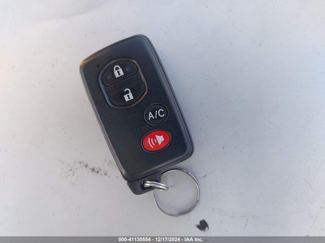 Toyota PRIUS PLUG-IN 2014 JTDKN3DP4E3051848 Image 11