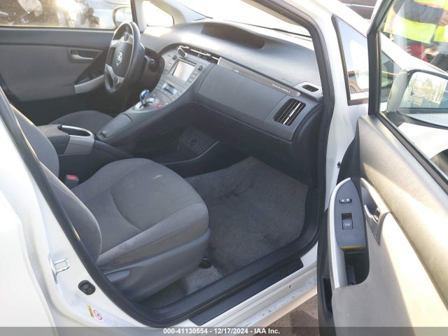 Toyota PRIUS PLUG-IN 2014 JTDKN3DP4E3051848 Image 5