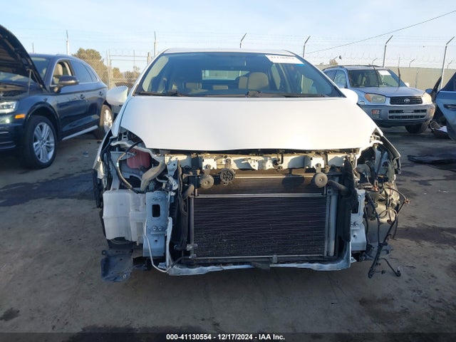 Toyota PRIUS PLUG-IN 2014 JTDKN3DP4E3051848 Image 6