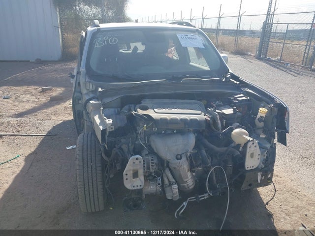 ZACCJABT4GPD88667 Jeep Renegade Latitude