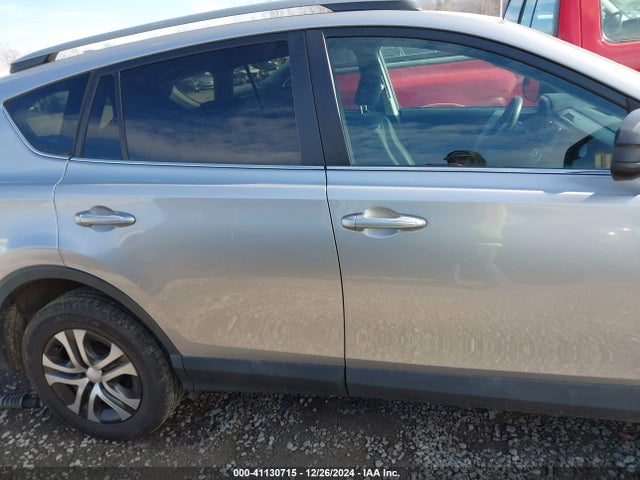 Toyota RAV4 LE 2017 2T3BFREV3HW611468 Image 13