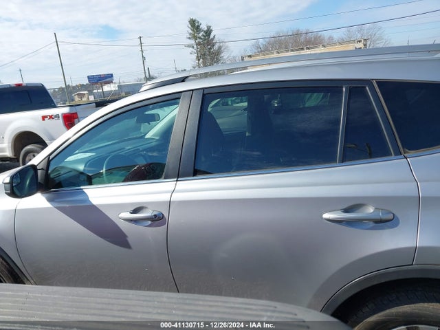 Toyota RAV4 LE 2017 2T3BFREV3HW611468 Image 14