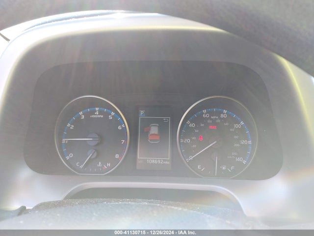 Toyota RAV4 LE 2017 2T3BFREV3HW611468 Image 7