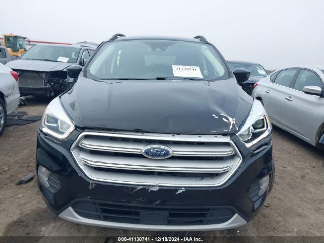 1FMCU0HD4JUB82509 Ford ESCAPE SEL