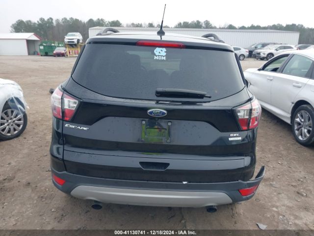 1FMCU0HD4JUB82509 Ford ESCAPE SEL