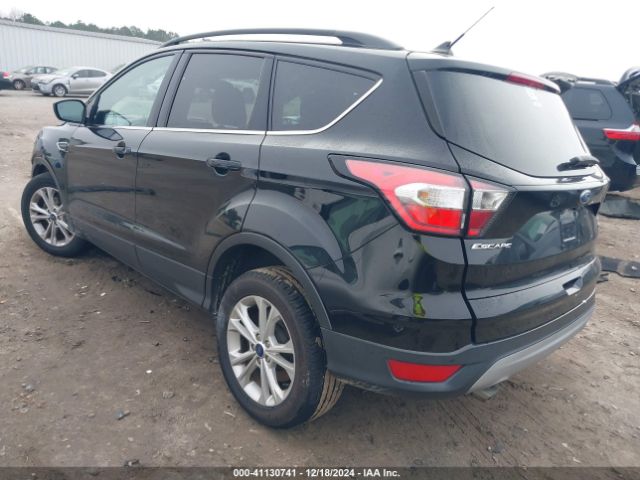 1FMCU0HD4JUB82509 Ford ESCAPE SEL