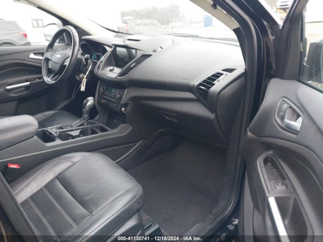1FMCU0HD4JUB82509 Ford ESCAPE SEL