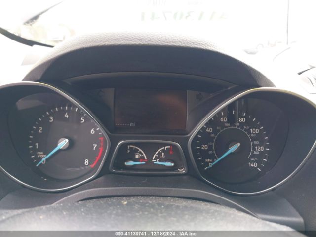 1FMCU0HD4JUB82509 Ford ESCAPE SEL