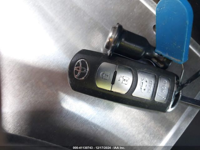 3MYDLBYV7HY159377 Toyota YARIS IA