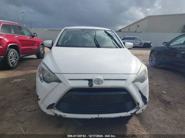 3MYDLBYV7HY159377 Toyota YARIS IA