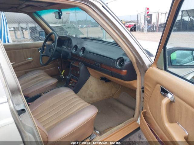 1985 MERCEDES-BENZ 300 WDBAB33C6FA231752 Photo 4