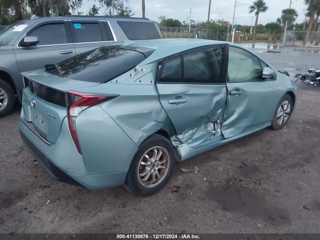 Toyota Prius Two 2018 JTDKBRFU1J3072343 Image 4