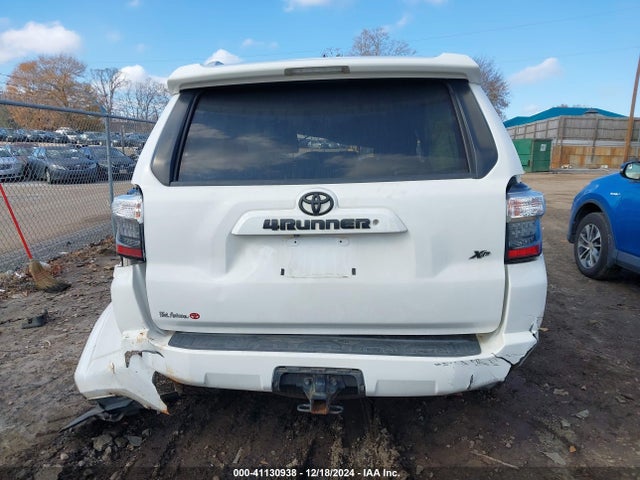 Toyota 4RUNNER SR5 2015 JTEZU5JR8F5093122 Image 16