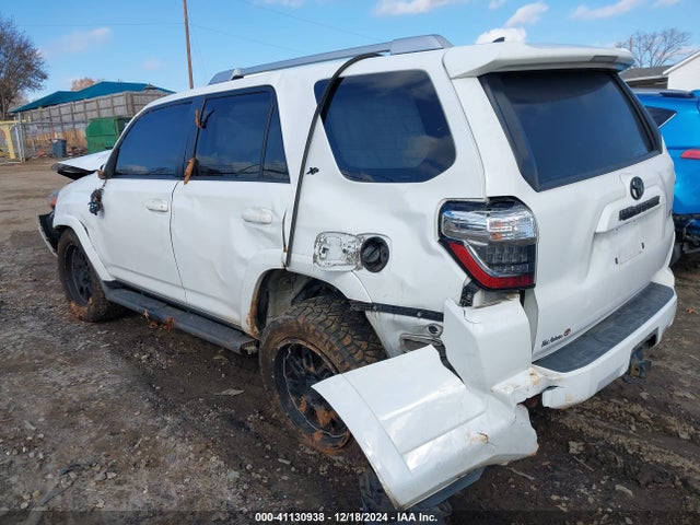 Toyota 4RUNNER SR5 2015 JTEZU5JR8F5093122 Image 3
