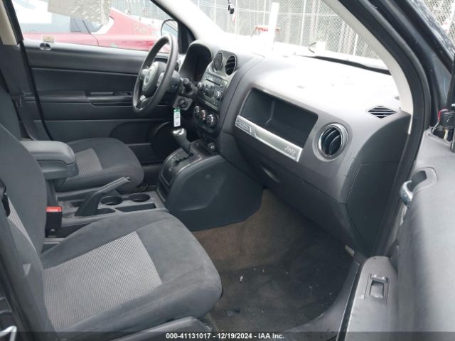 1C4NJCBB8ED890024 Jeep Compass Sport