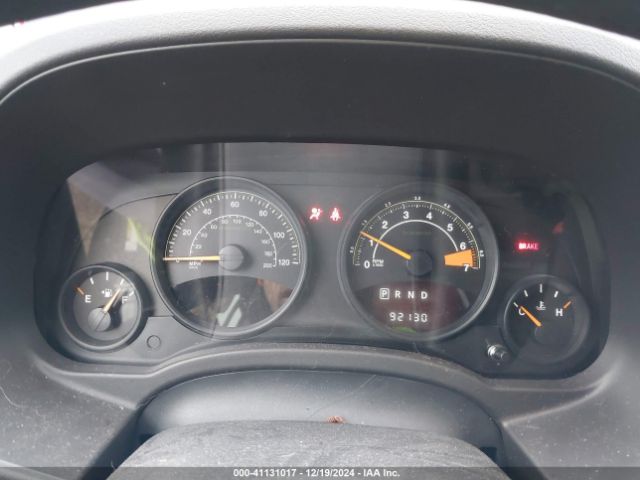 1C4NJCBB8ED890024 Jeep Compass Sport