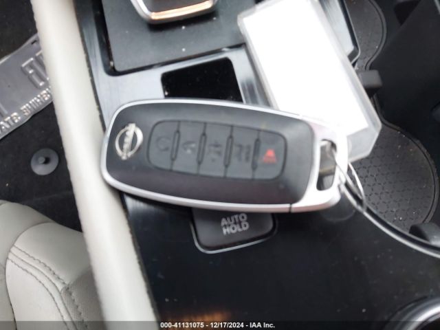 5N1BT3CB9PC803070 Nissan Rogue Sl Intelligent Awd