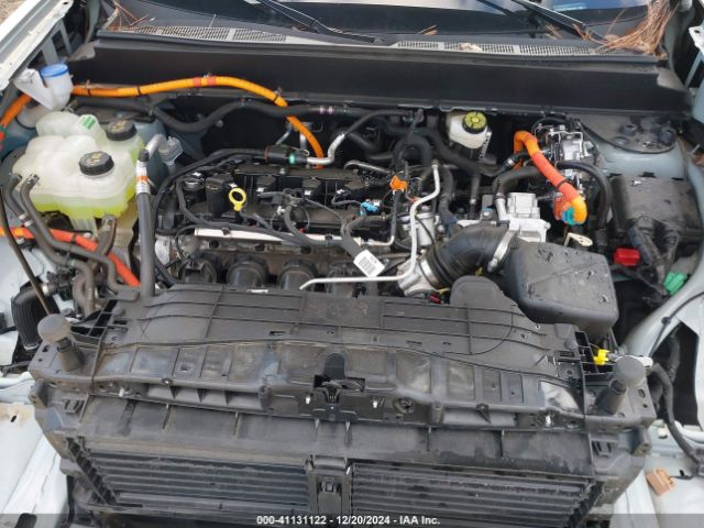 3FTTW8E32PRB03346 Ford Maverick Lariat