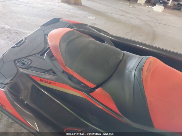 2019 SEADOO RXT-X 300 YDV19898C919      Photo 7