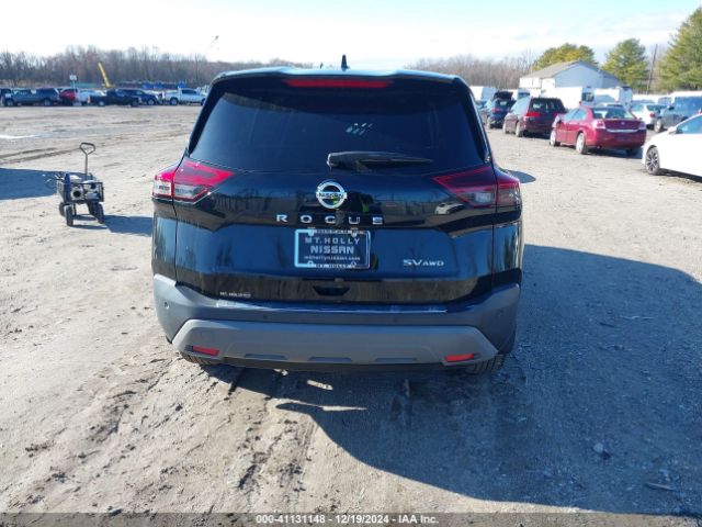 5N1AT3BBXMC793948 Nissan Rogue Sv Intelligent Awd