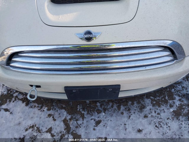 2009 MINI COOPER CLUBMAN WMWML33549TN69038 Photo 9