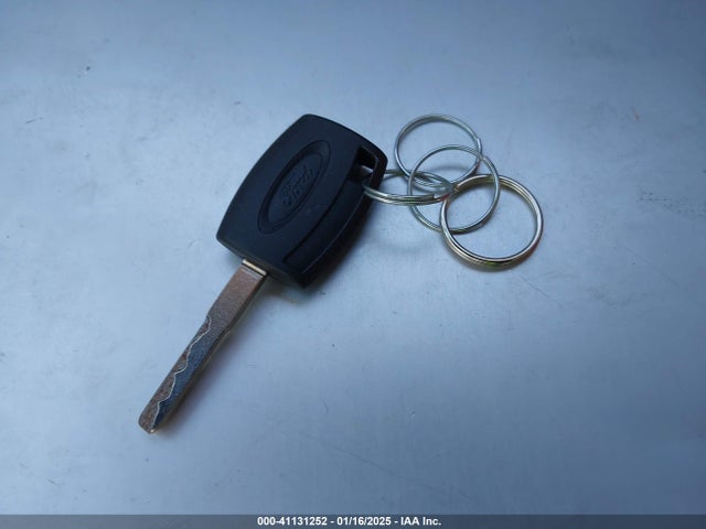 Ford FOCUS S 2016 1FADP3E28GL379594 Image 11