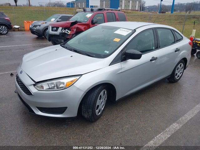 Ford FOCUS S 2016 1FADP3E28GL379594 Image 2