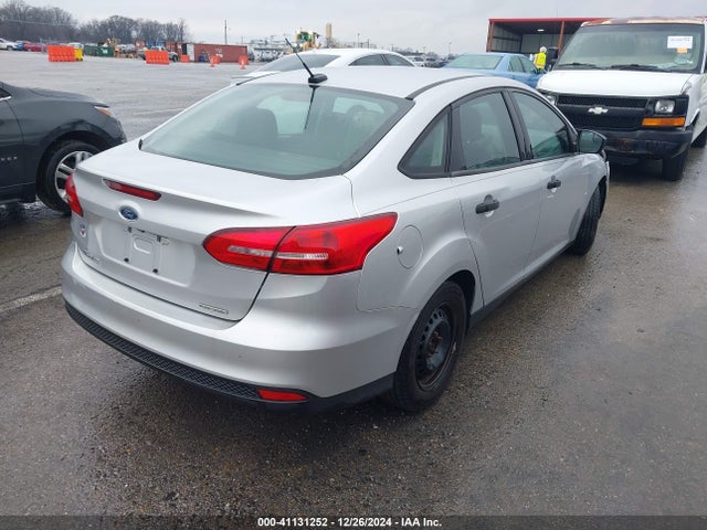 Ford FOCUS S 2016 1FADP3E28GL379594 Image 4