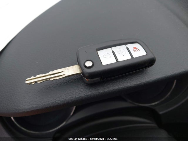 Nissan ROGUE S 2017 JN8AT2MV9HW004722 Image 11